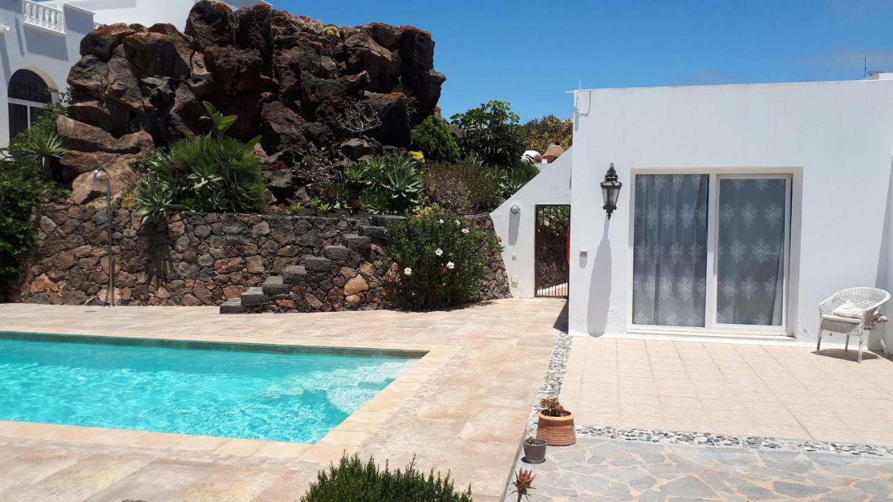 Villa Essence Tías Exterior foto